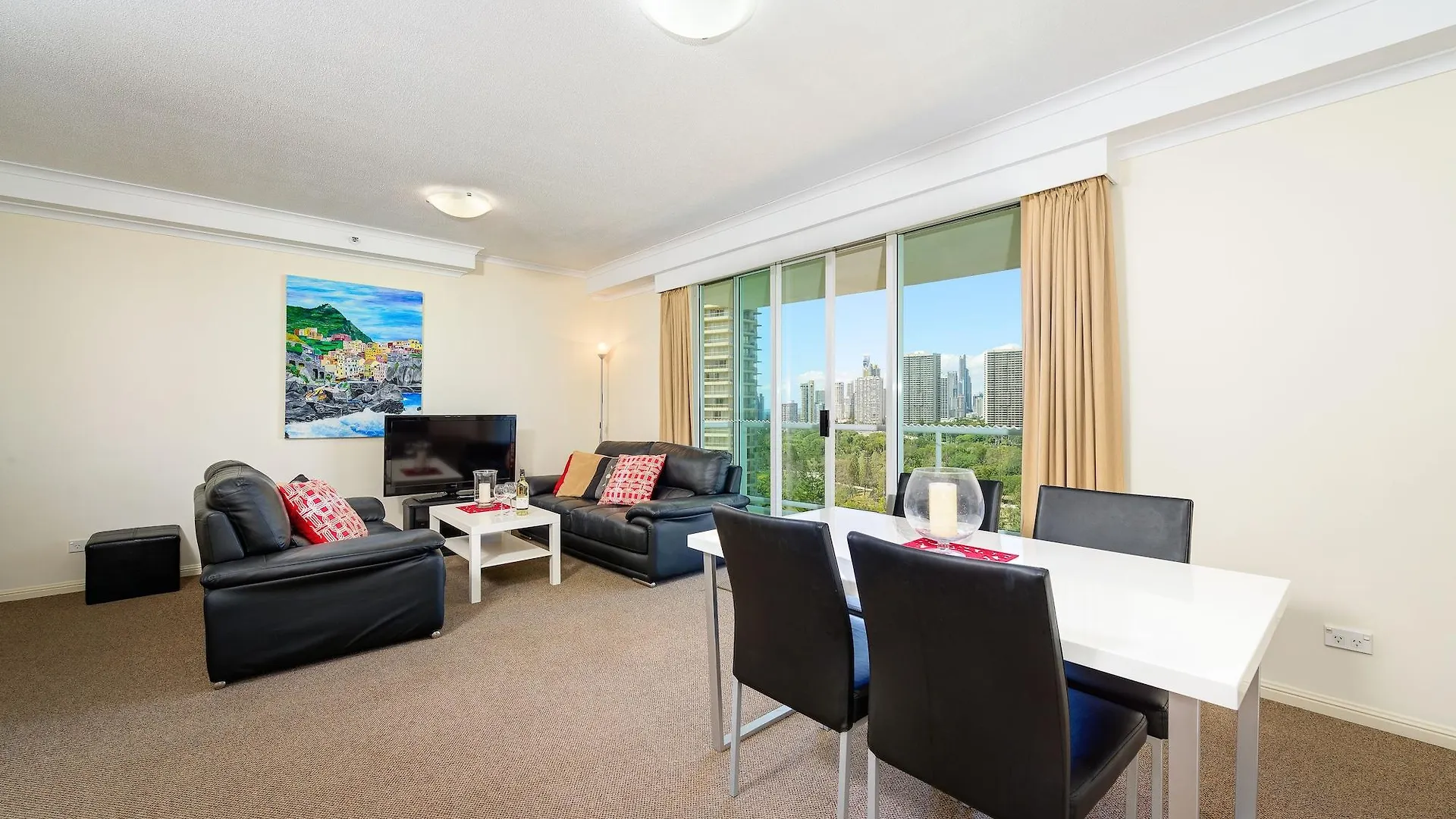 Aparthotel The Crest Apartments Gold Coast