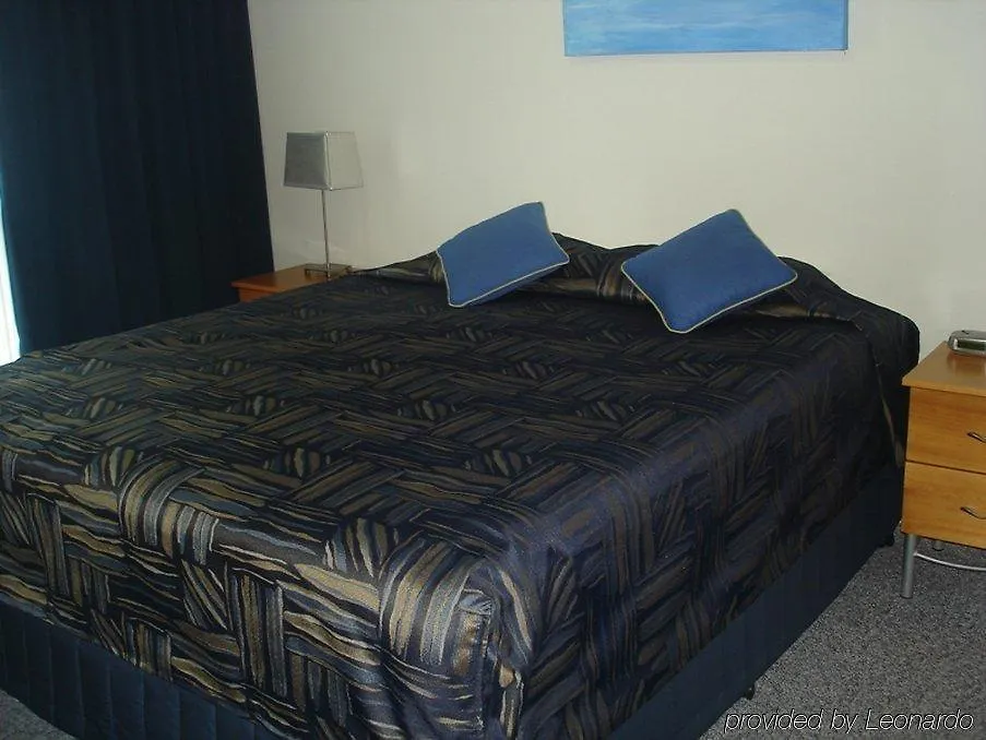 **** Aparthotel The Crest Apartments Gold Coast Australia