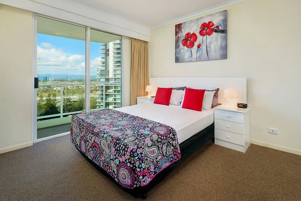 Aparthotel The Crest Apartments Gold Coast