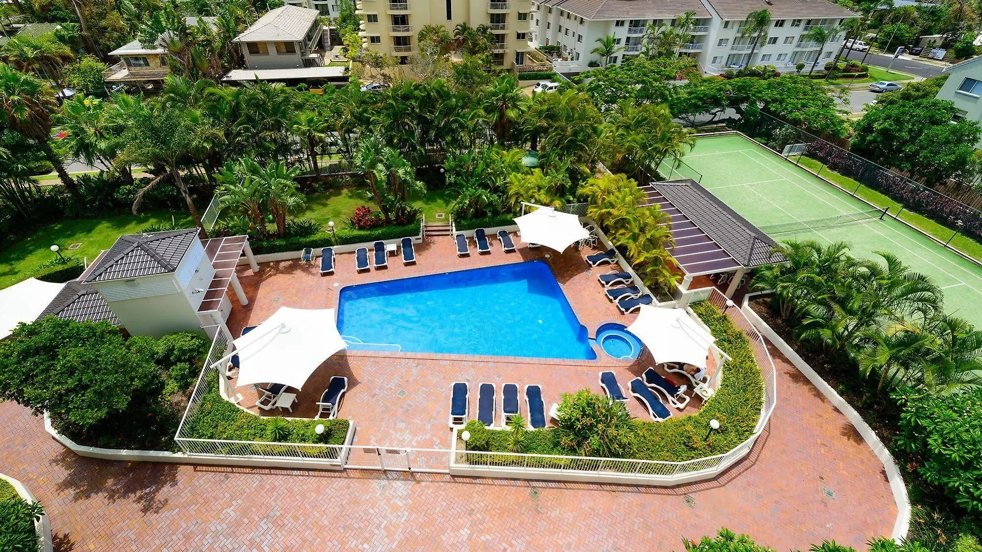 **** Aparthotel The Crest Apartments Gold Coast Australia
